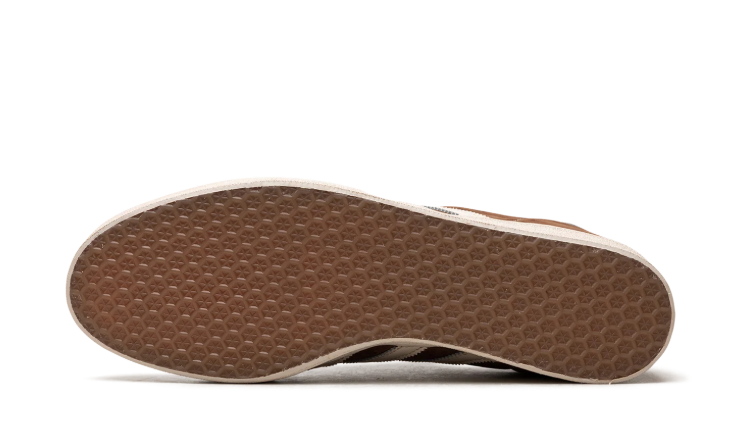 adidas Brown & Cream Contrast-Stitch Low-Top Lace-Up Sneakers